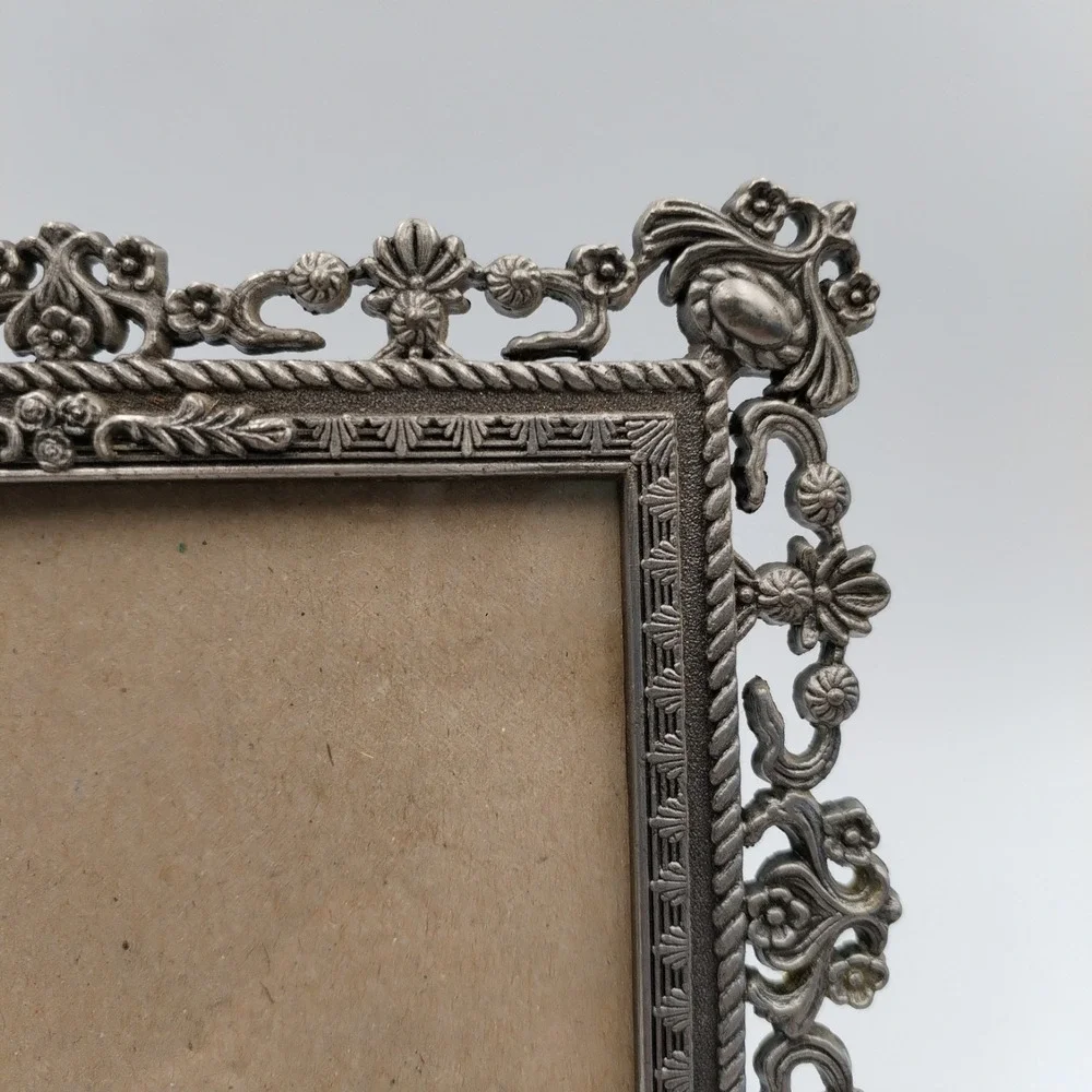 Vintage Ornate Silver Metal Picture Frame‎ Filigree Openwork Tabletop 4x6